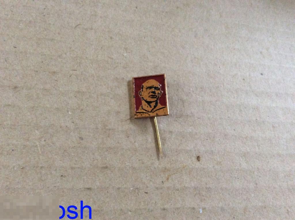ЗНАЧОК ЭРНСТ ТЕЛЬМАН тяж мет 