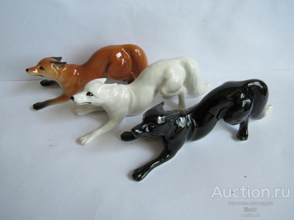 Лиса рыжая  полярная чернобурая статуэтка фарфор новая
