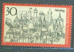 Германия 1971 г.  Нюнберг городская площадь негашеная**