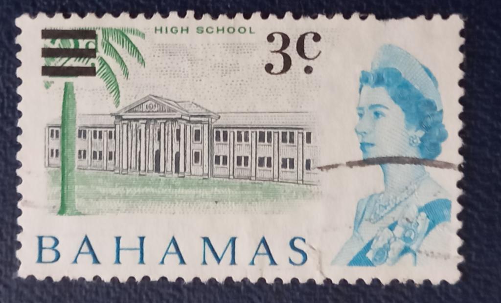 Багамские острова 1966 год Платная Средняя школа - Королева Елизавета III Надпечатка Гаш