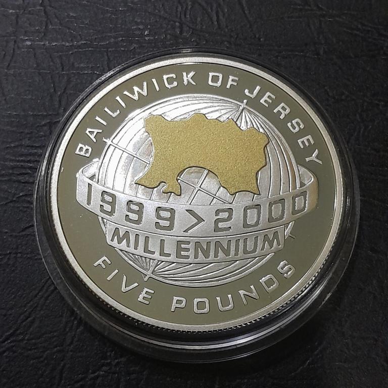 5 ФУНТОВ 2000 ГОД ДЖЕРСИ.