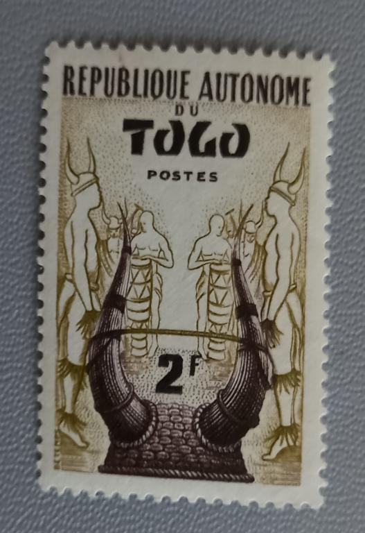 Того 1957 Год Головной убор в виде Рогов Чист