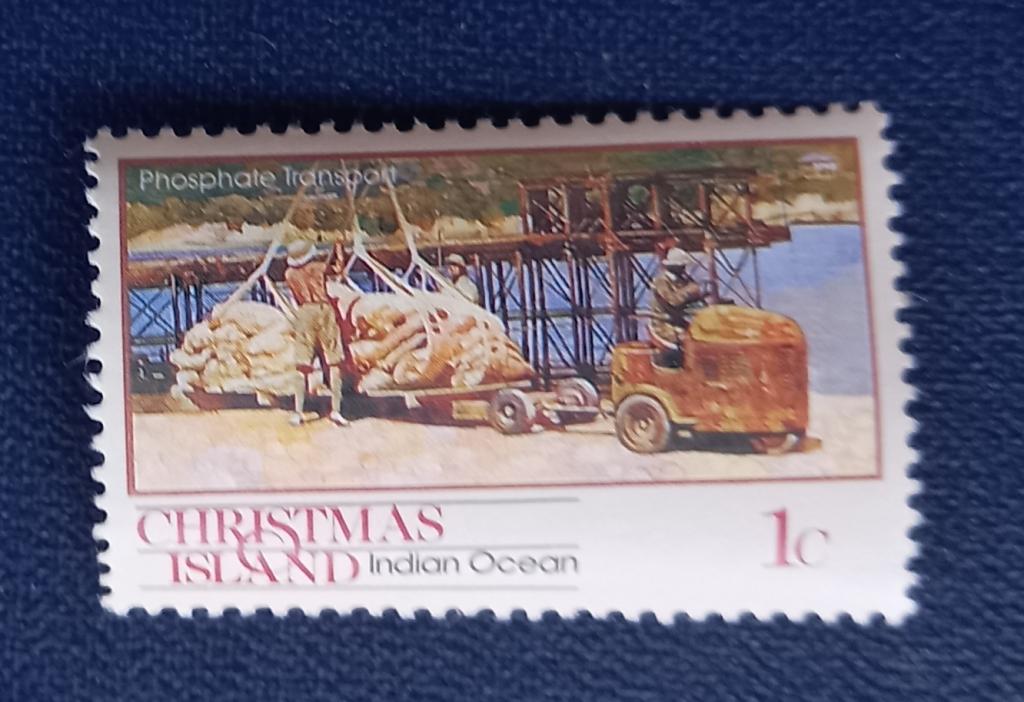 Остров Рождества 1990 год   Островной транспорт Миниатюрный трактор, тянущий фосфат MNH