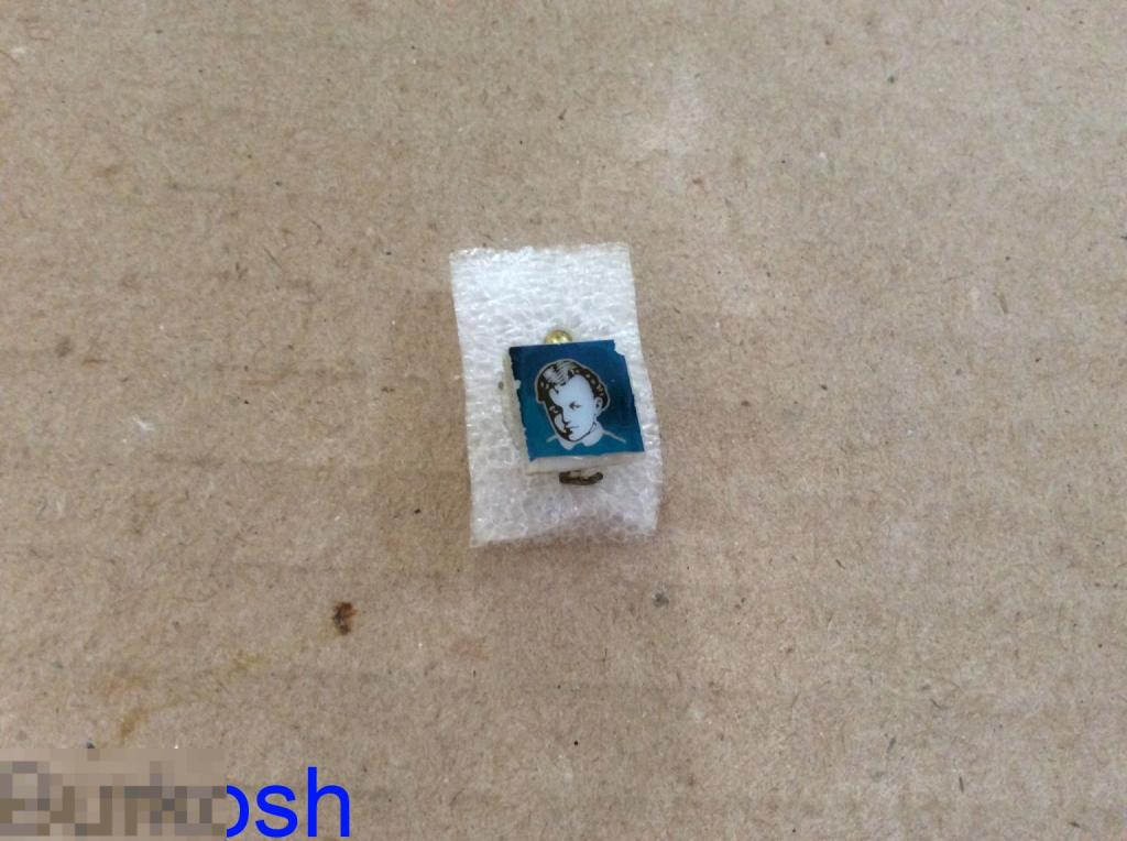 ЗНАЧОК СССР ЛЕНИН МИНИ СТЕКЛО булавка 