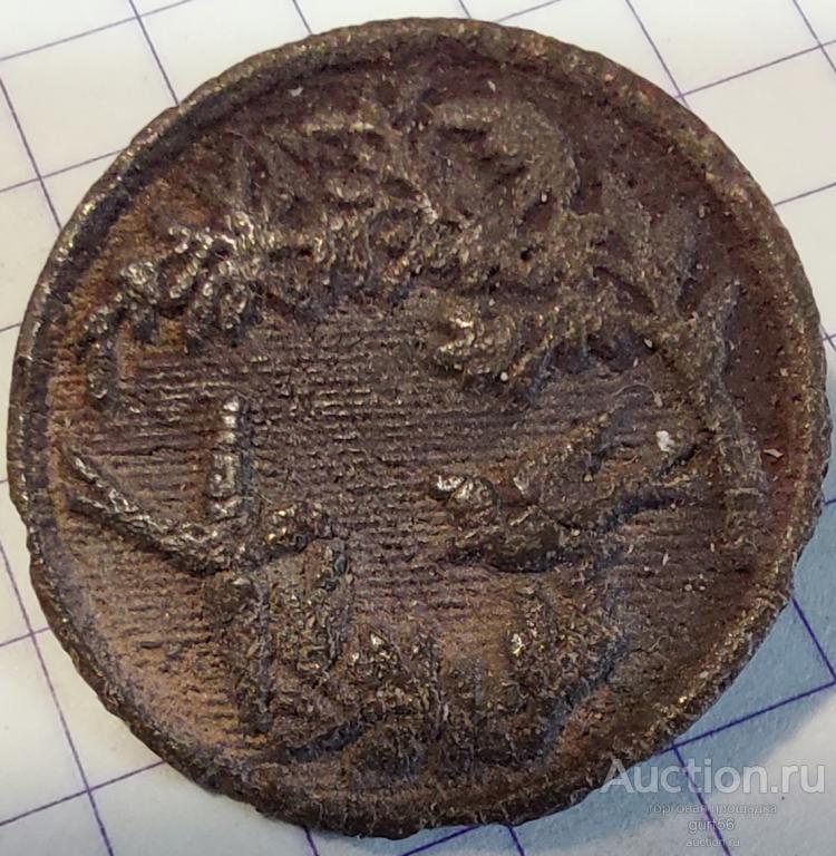 Старинная пуговица с птичками и веточкой