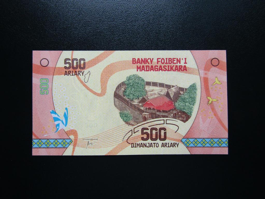 Мадагаскар - 500 ариари  2017г. UNC. Подпись 1.