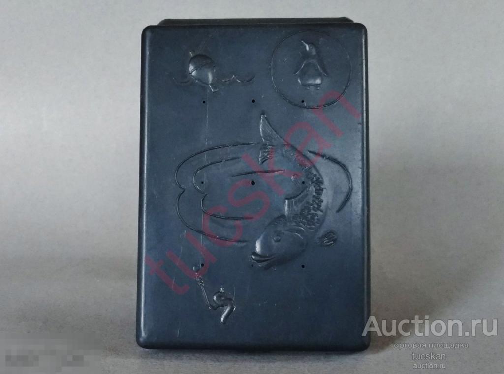 Коробочка футляр СССР рыболова для приманки червей и др. 9х6х3 см