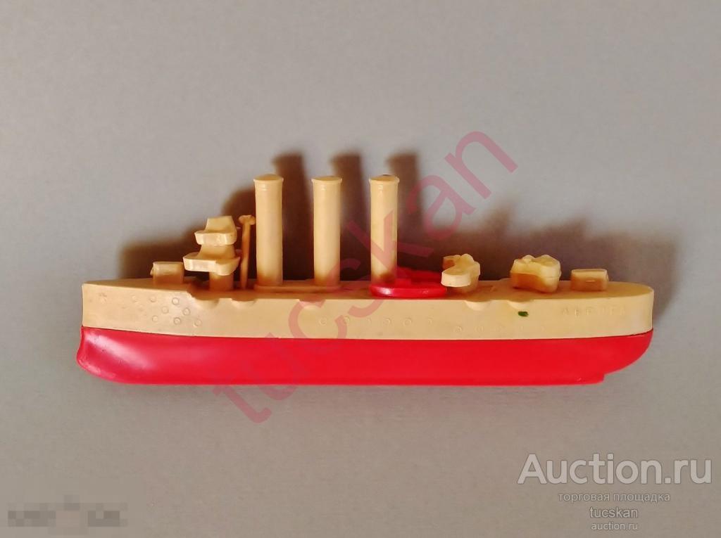 Корабль крейсер игрушка СССР  пластик 14 см 