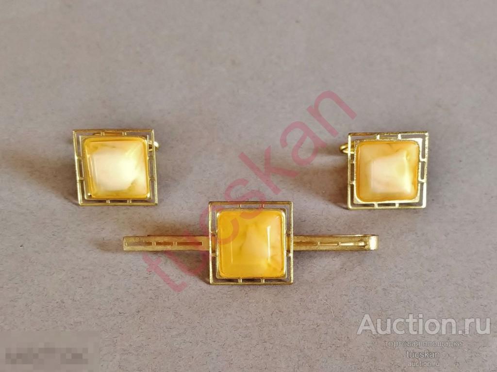 Запонки и зажим для галстука СССР янтарь 