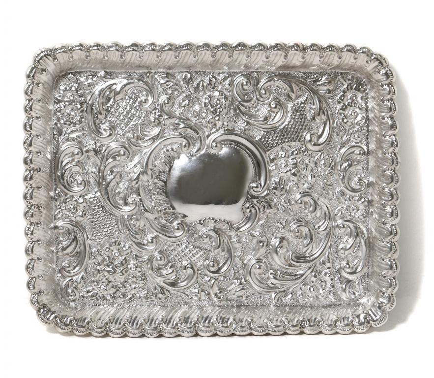 Серебряный поднос. Англия, 1900 год.