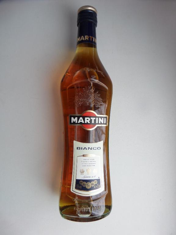 МАРТИНИ BIANCO 0.75 л 2011 г 15% ИТАЛИЯ