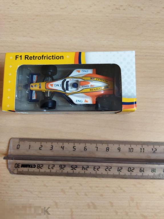 Рено Renault F1 R26 2007 формула 1 болид Renault toys модель 