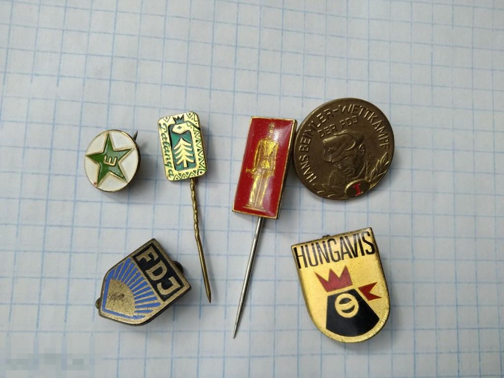 Значек подборка иностранных знаков Германия Венгрия времён СССР 