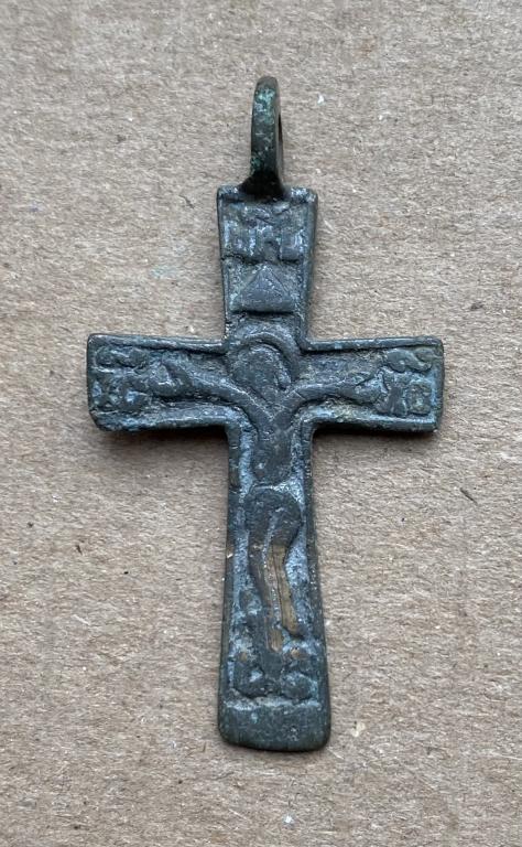 НАТЕЛЬНЫЙ КРЕСТИК С РАСПЯТИЕМ 18-19 Века. 44