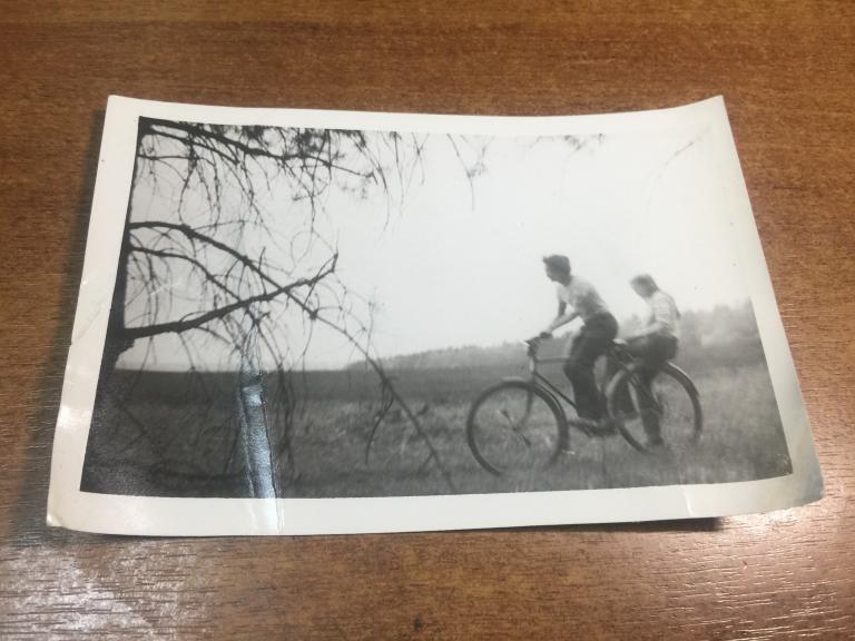 Велосипед СССР. Фото Велосипед. Фото Велосипедист. Фото старинное. Фото винтаж. Фотография велосипед