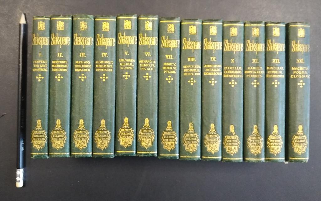 Шекспир. С/с в 13 томах. Карманное изд.1880  на английском языке.