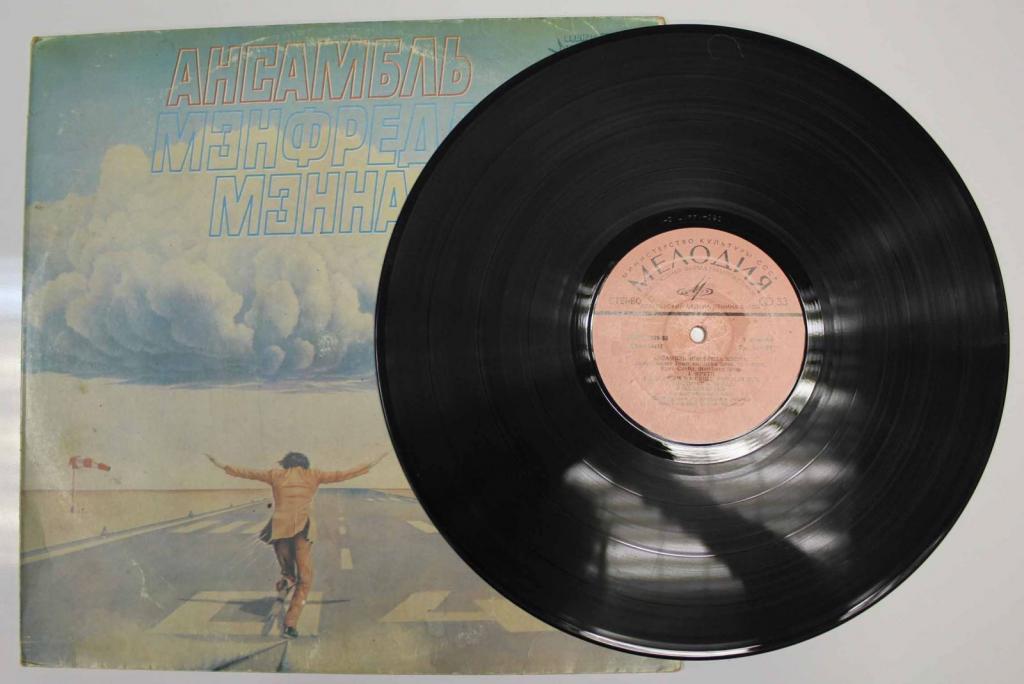 Пластинка виниловая "Сборник. Ансамбль Мэнфреда Мэнна" Мелодия 300 мм. (Сост. отл.)