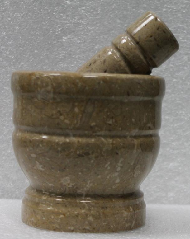 Ступка с пестиком из натурального камня.