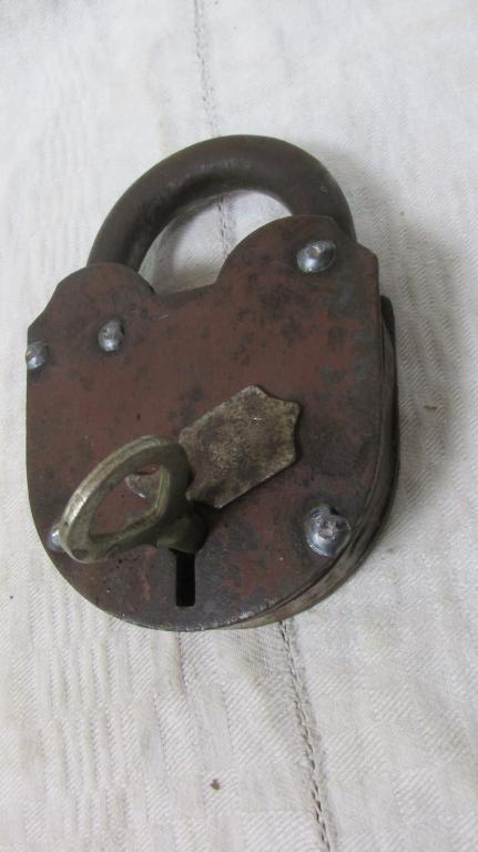 ЗАМОК НАВЕСНОЙ СТАРИННЫЙ. БОЛЬШОЙ. РАБОЧИЙ