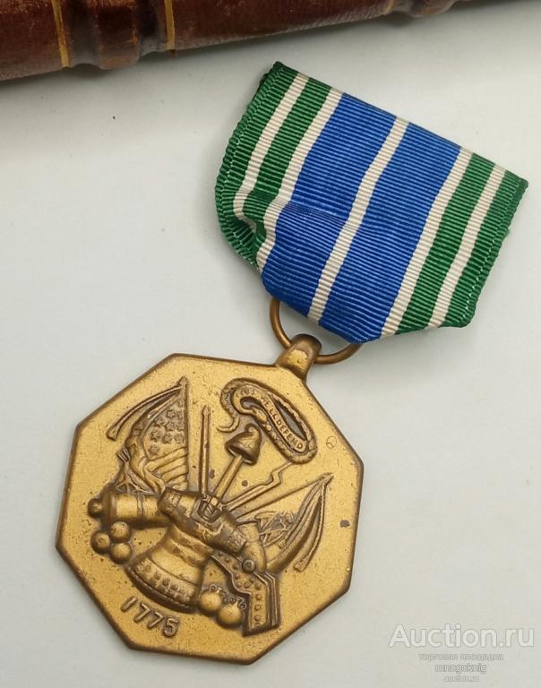 Медаль армии США «За достижения».