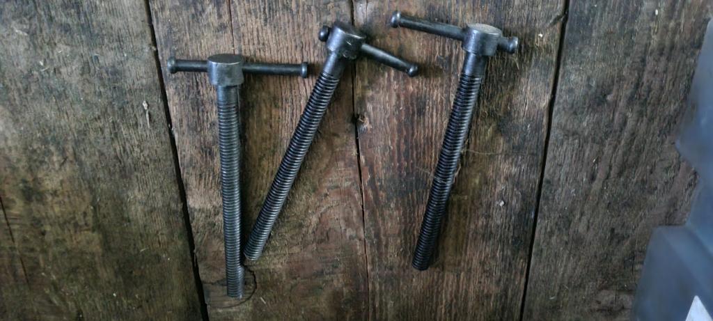 винт возвратной пружины пулемёт Максим