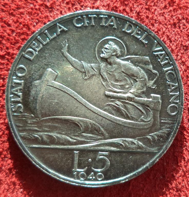 Ватикан  5 лир 1940 год  UNC  серебро  густая темная патина  п.8