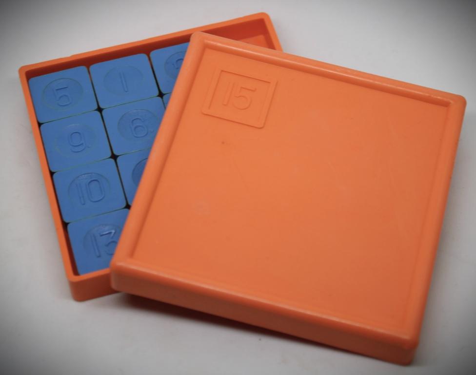 СССР. Развивающая игра "пятнашки". Начало 1980-х гг. Реутовская фабрика игрушек.