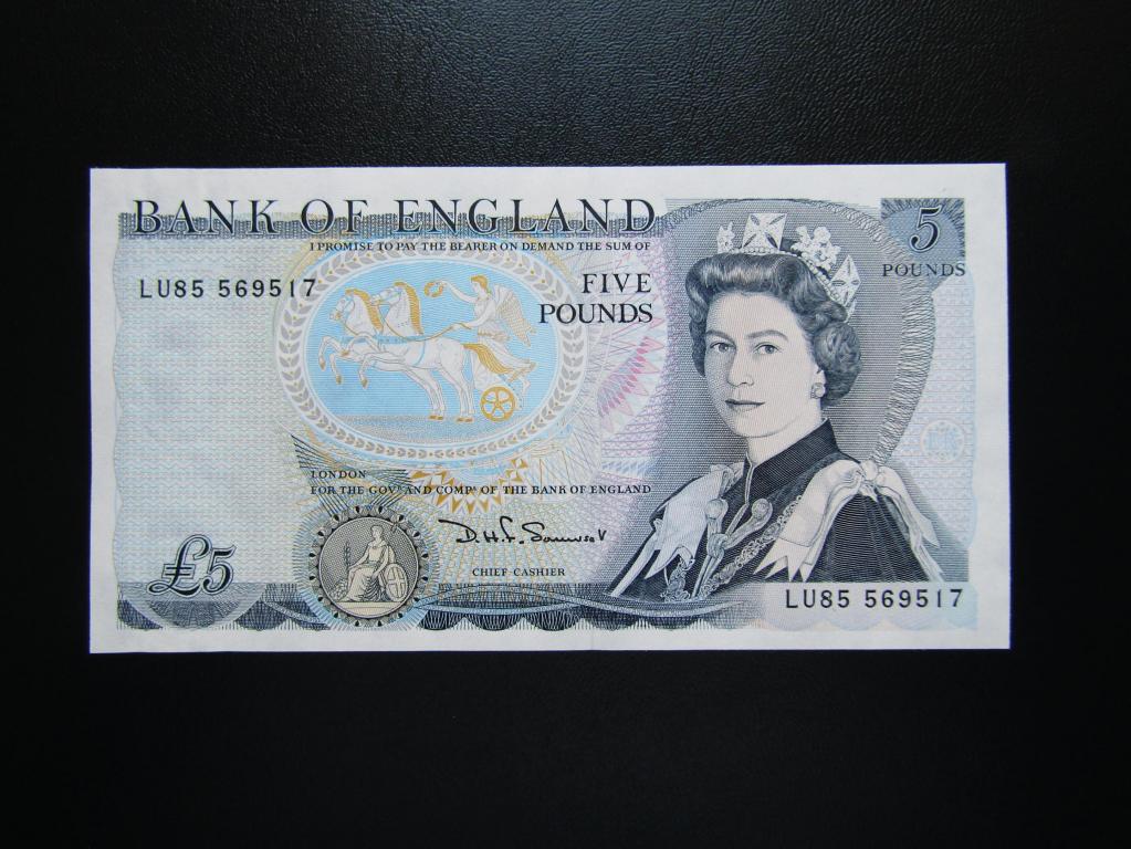 Великобритания - 5 фунтов 1982г.  UNC.