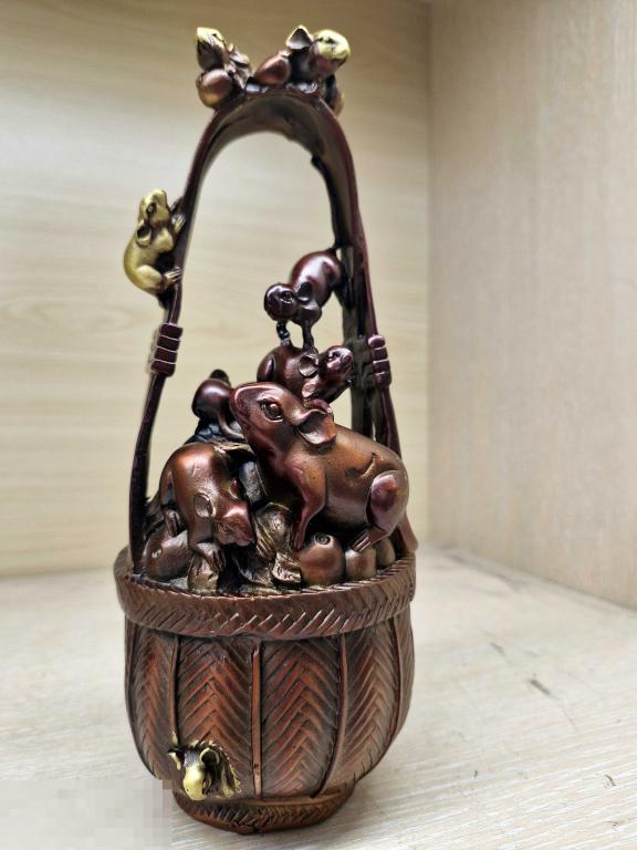 Крысы в лукошке 189-1. Бронза. Фэн-шуй. Китай.
