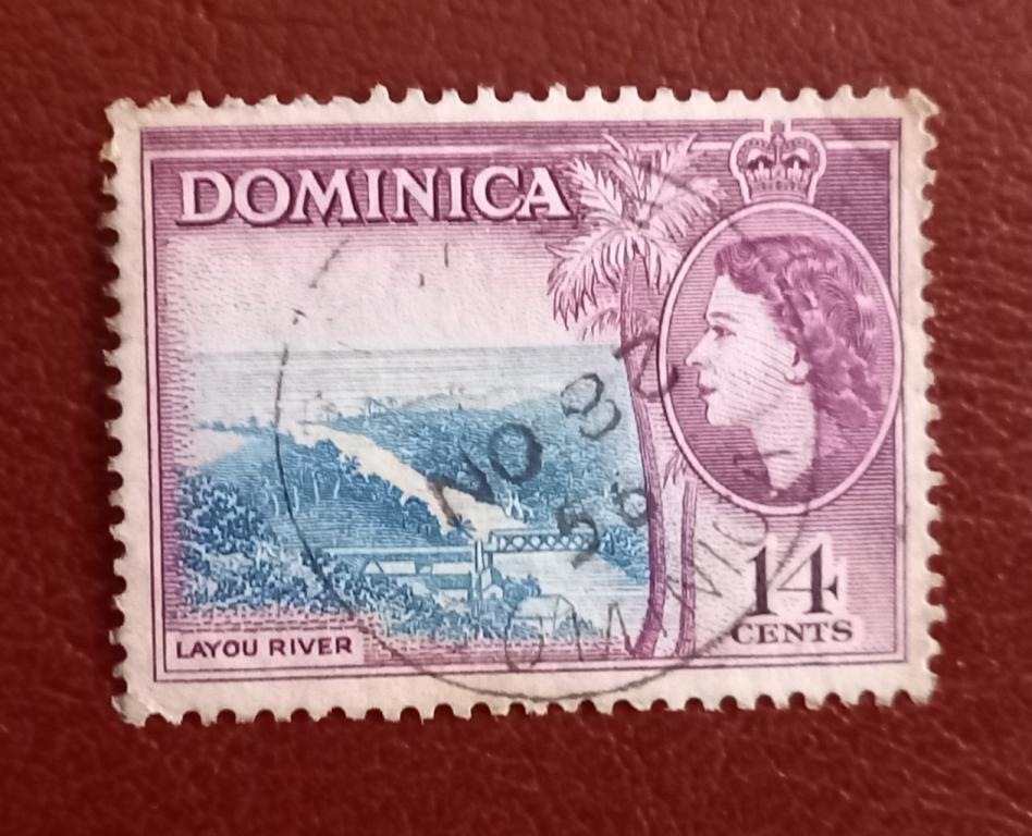 Доминика 1954 год  Река Лайу королева Елизавета II Гаш