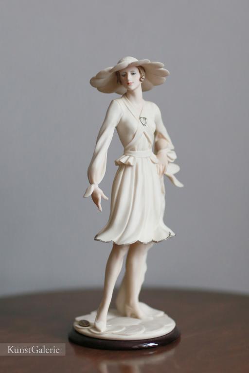 Любовь в расцвете Giuseppe Armani статуэтка Florence Capodimonte