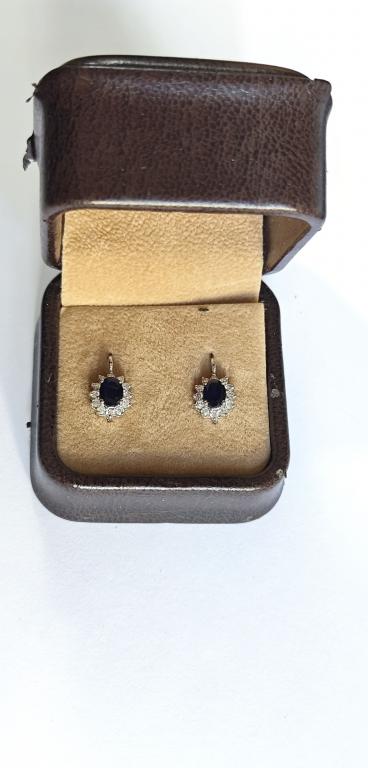 Серьги. Белое  золото 750 пр., бриллианты, сапфиры.