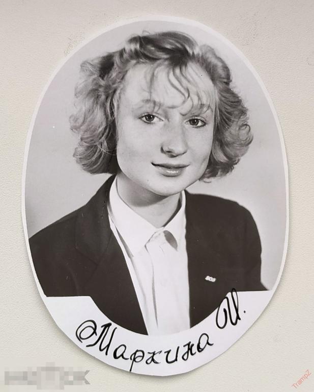 Фотография портрет девушка школьница ученица школа выпускница 1990г #103* 