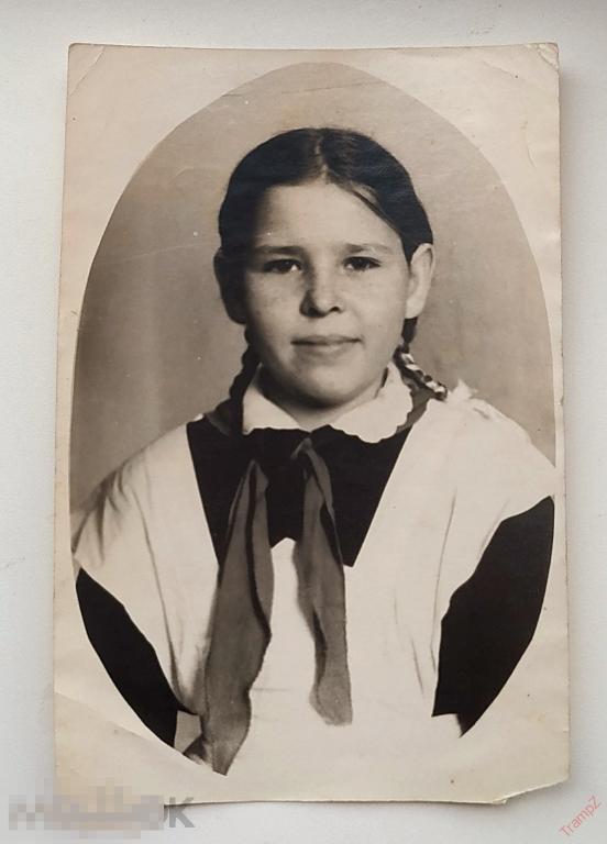 Фотография школа девочка пионерка ученица школьница школьная форма #104* 