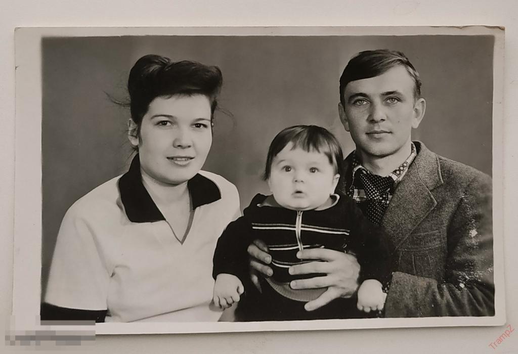 Фотография портрет семья с ребенком, мужчина девушка мода прическа #104 