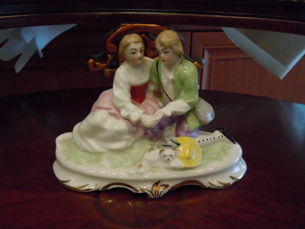 "Пара с собачкой" Германия, 1946-49гг,зона США, фарфор