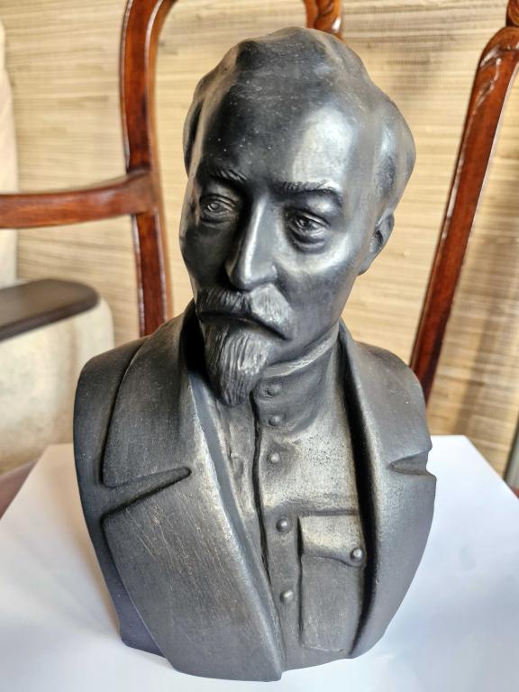 Дзержинский НКВД ВЧК КГБ ФСБ. Бюст. Чугун, Касли 1967 год.