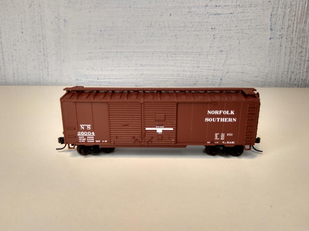 9мм (N) 40`крытый вагон двухдверный Norfolk Southern,Atlas