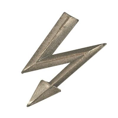 Значок BW cap pin metal Fm flash