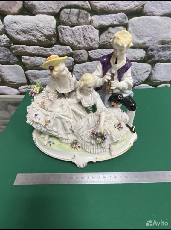 Фарфоровая статуэтка Германия большая