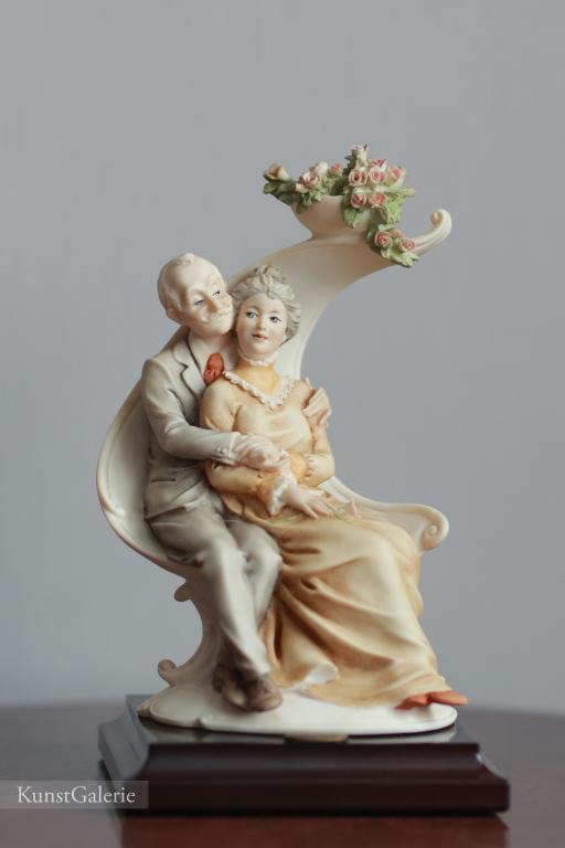 Вечная любовь Giuseppe Armani статуэтка Florence Capodimonte Italy 1552P