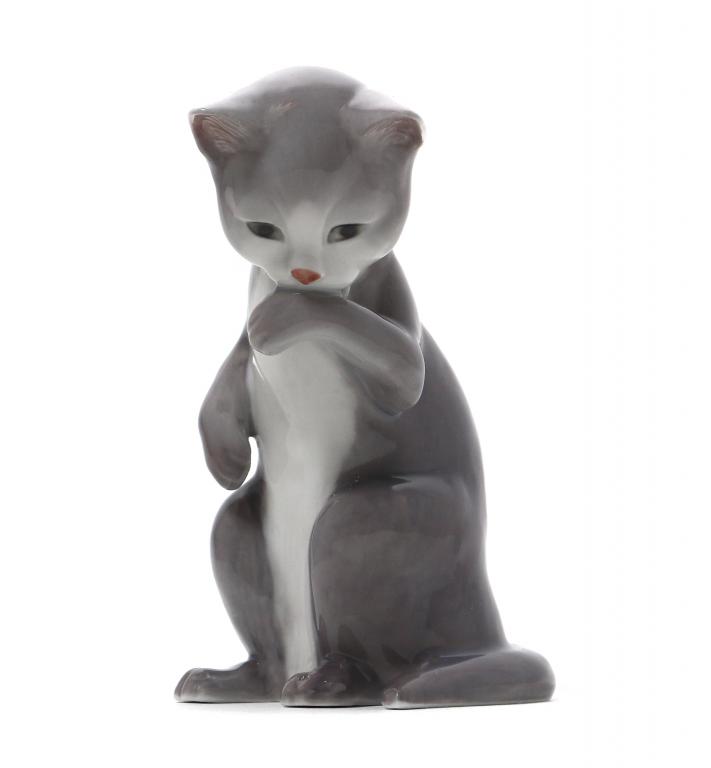 Фарфоровая фигура "Котёнок​". Royal Copenhagen