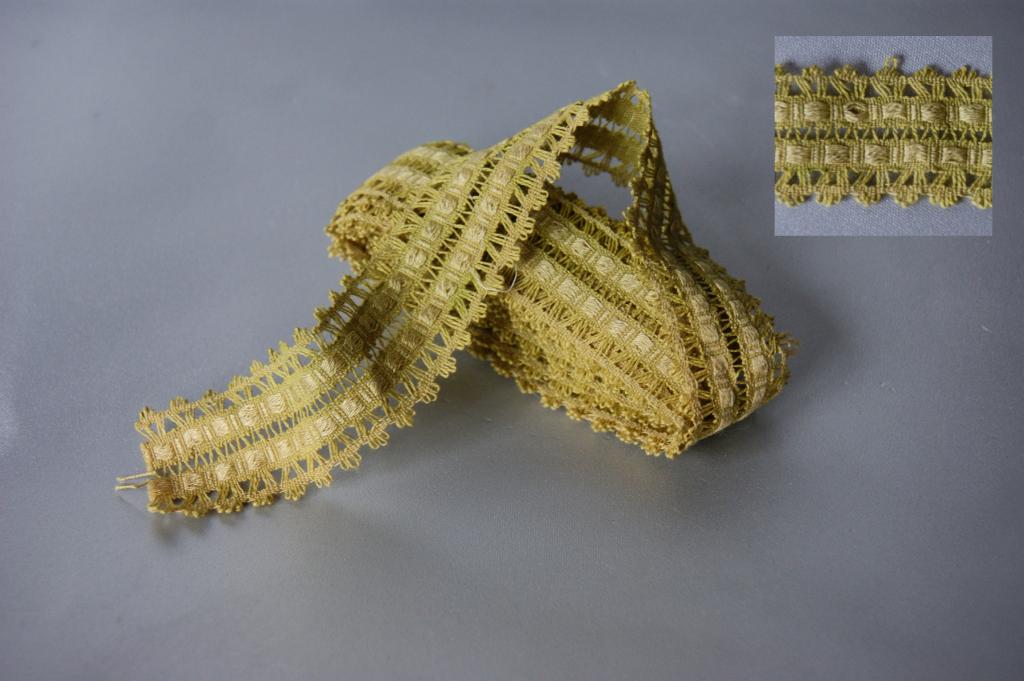 лента подзор кружева размер Д 3м.8 см Ш. 3 см Испания