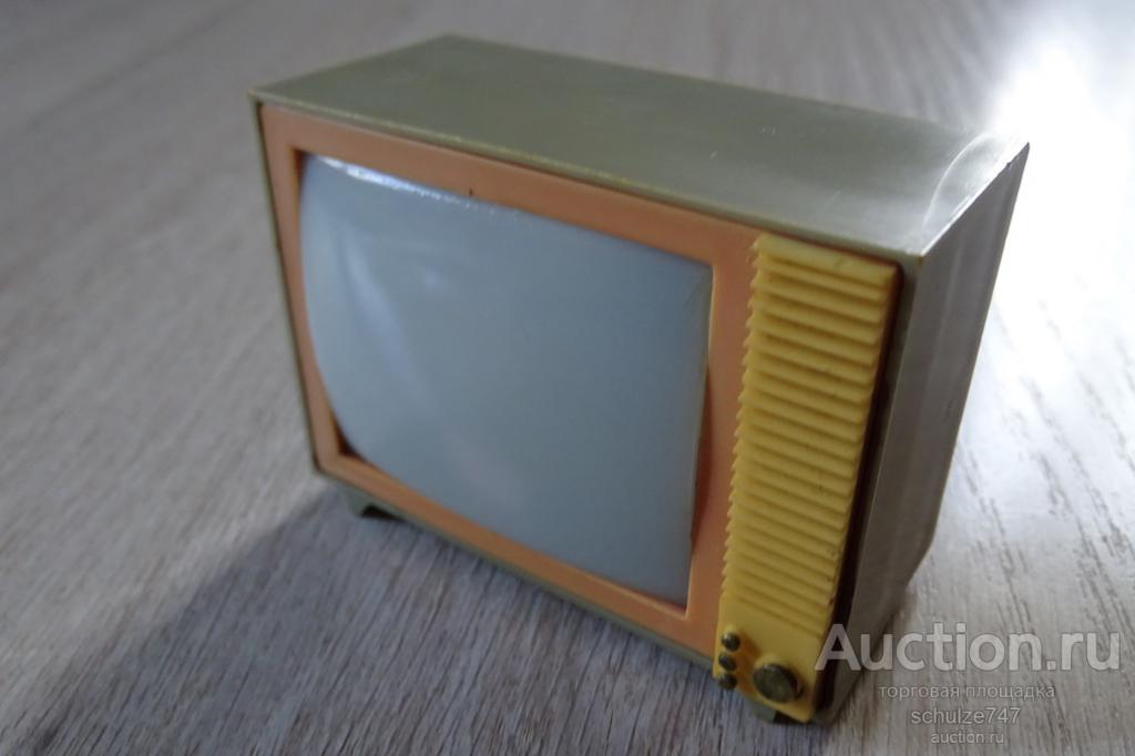 СУВЕНИР НАСТОЛЬНЫЙ ТЕЛЕВИЗОР ДИАСКОП  СЛАЙДОСКОП ПЛАСТМАССА СССР
