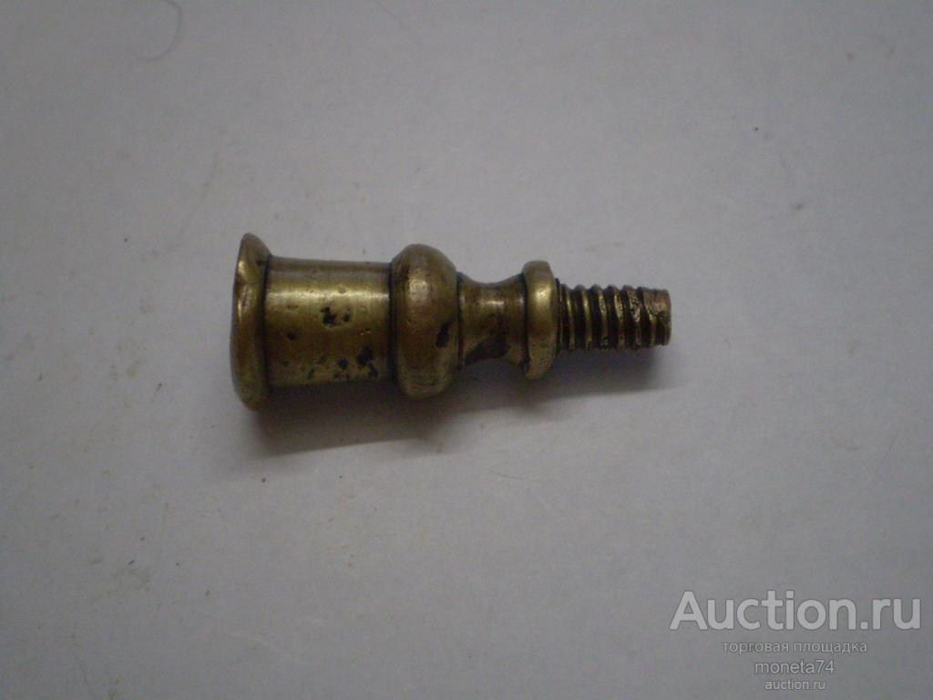 Старинная бронзовая часть церковного подсвечника.