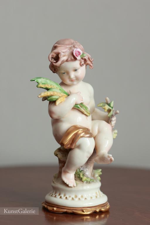 Малыш с колосьями Giuseppe Cappe Capodimonte Фарфоровая статуэтка