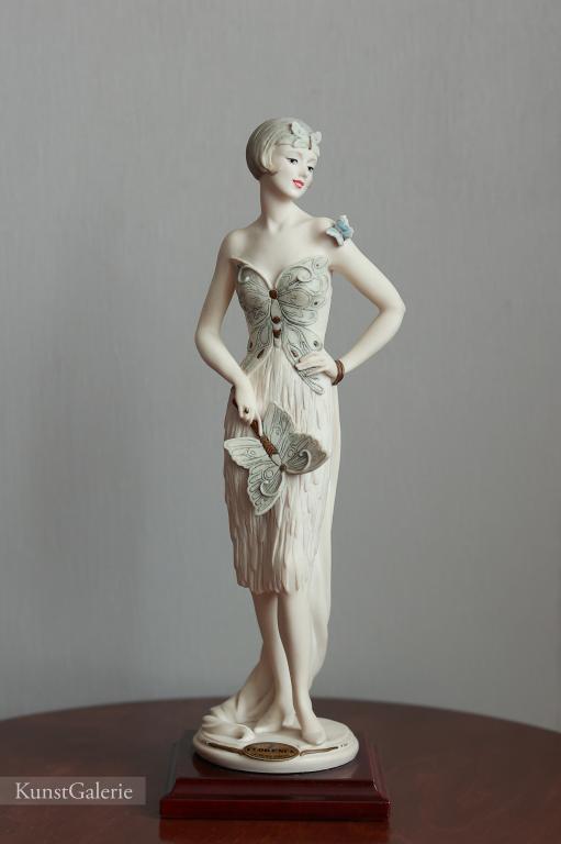 Нанетт с бабочками Giuseppe Armani статуэтка Florence Capodimonte 0435F