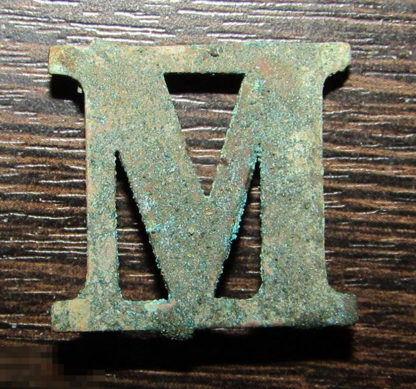 Накладка для обозначения галош или шифровка на погоны Все 4 крепления целые!!! 