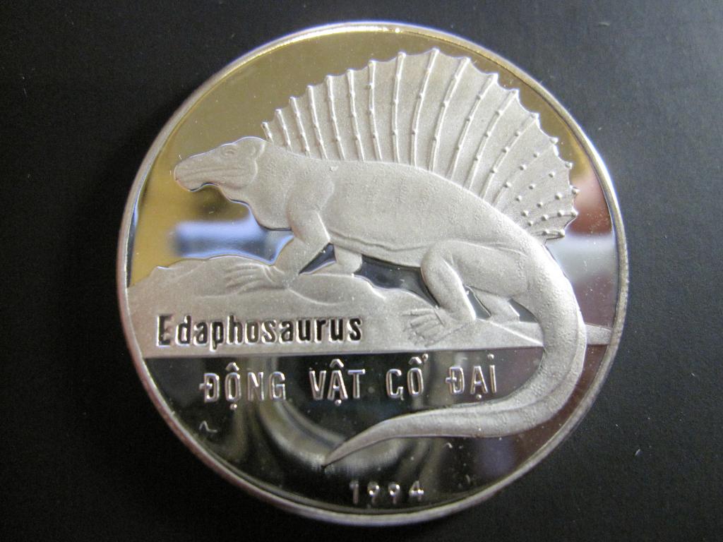 ВЬЕТНАМ 100 донг 1994 Динозавр Эдафозавр СЕРЕБРО PROOF!