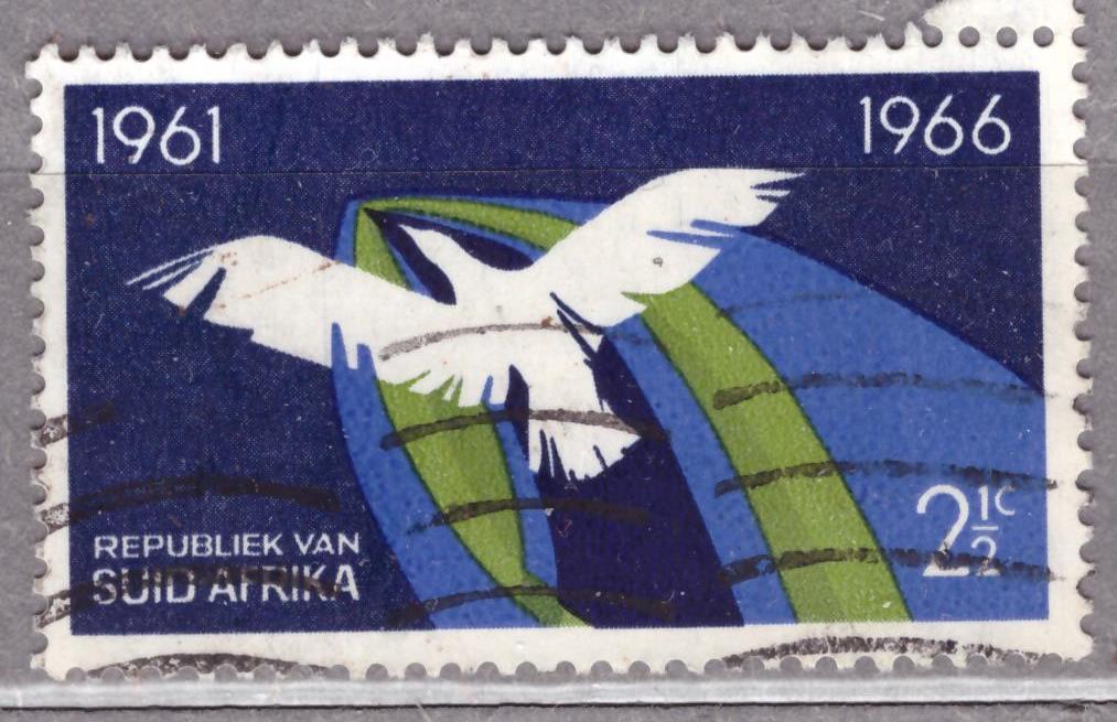 ЮАР. 1966. Птица. 5-й год Южно-Африканской Республики